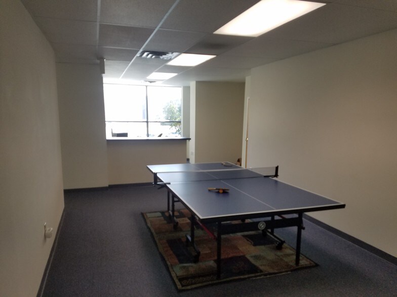 More Photos Of 8830-8854 Rixlew Ln, Manassas Flex For Lease