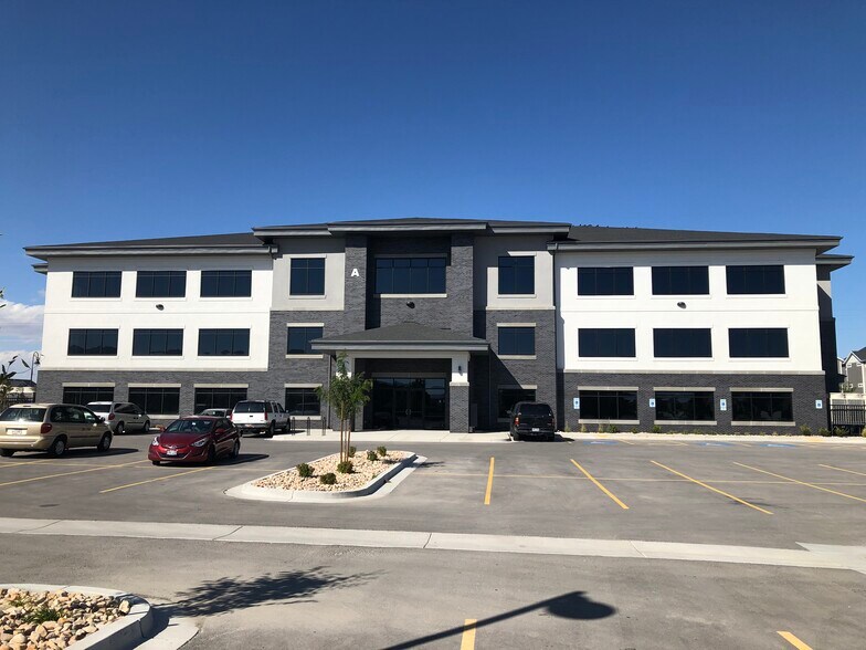 Primary Photo Of 2135 W Main St, Lehi Medical For Sale