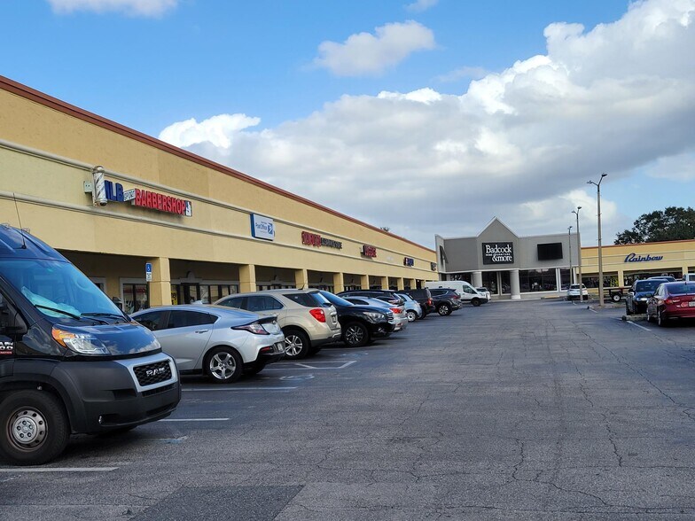 More Photos Of 2501-2573 Old Vineland Rd, Kissimmee Unknown For Lease