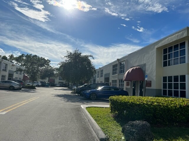 More Photos Of 12900-12940 SW 133rd Ct, Miami Office Residential For Lease