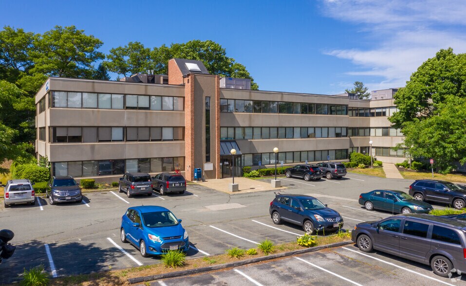 More Photos Of 19 Crosby Dr, Bedford Unknown For Lease