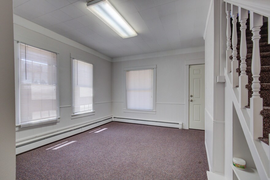 More Photos Of 4520 S Broadway, Englewood Auto Repair For Lease