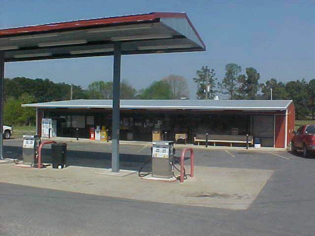 More Photos Of 16508 Hwy 65 S, Damascus Service Station For Sale