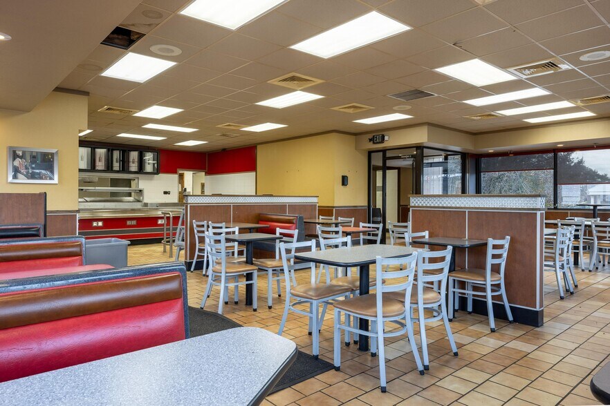 More Photos Of 5119 S 11 Hwy, Calhoun Fast Food For Sale