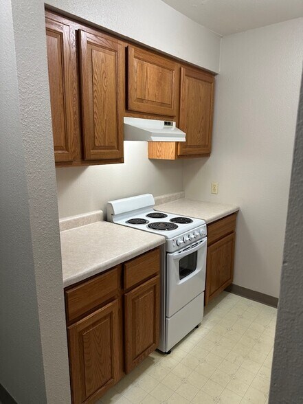 More Photos Of 509 10th Ave., Cambridge Apartments For Sale