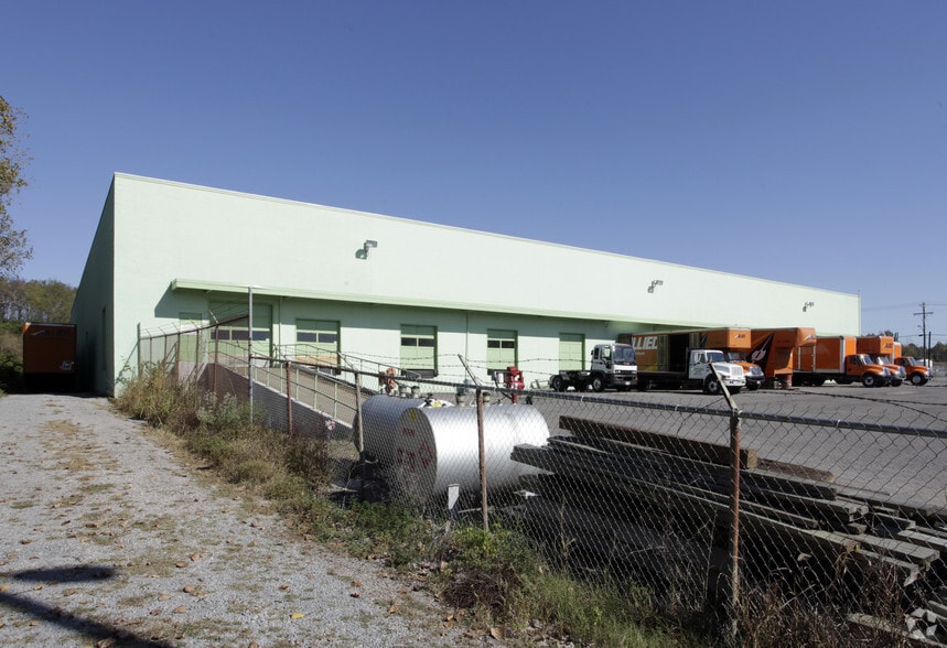More Photos Of 7149 Centennial Blvd, Nashville Warehouse For Lease