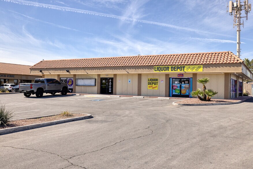 More Photos Of 2281-2345 E Sunset Rd, Las Vegas Unknown For Lease