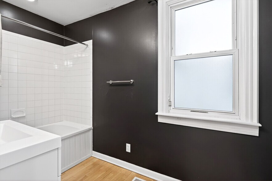 More Photos Of 174 Mariner St, Buffalo Multifamily For Sale