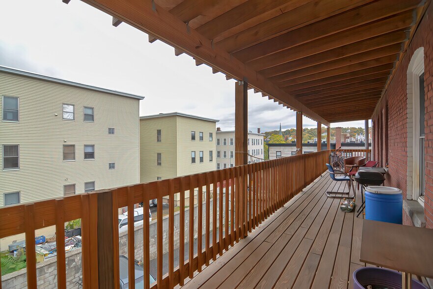More Photos Of 15-25 Lunenburg St, Fitchburg Storefront Retail Residential For Sale