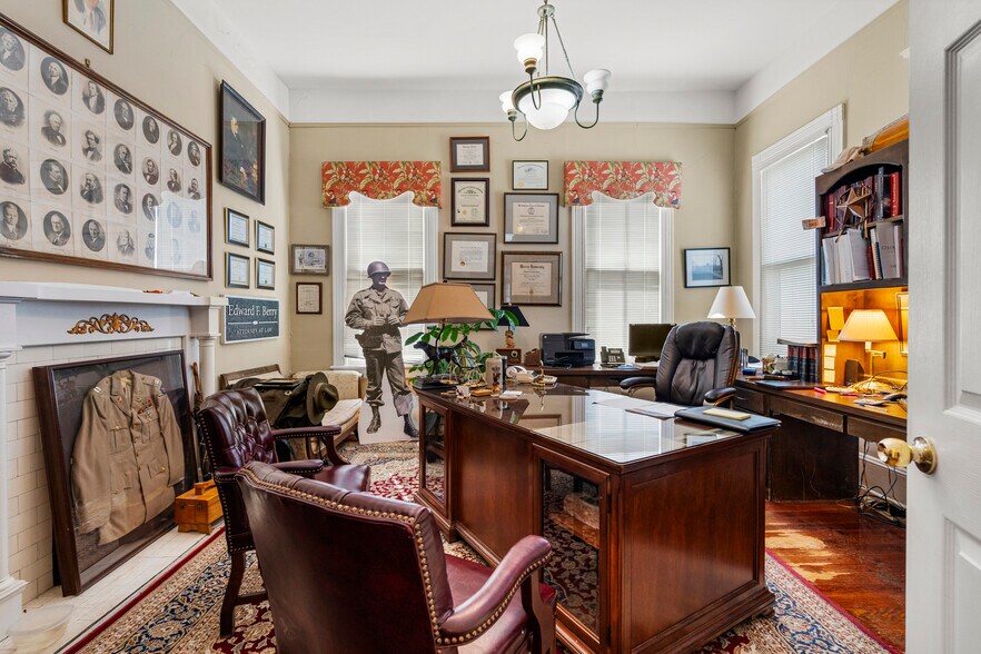 More Photos Of 308 10th St, Columbus Office Residential For Sale