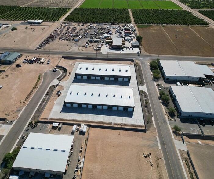 More Photos Of 3912 E 43rd St, Yuma Warehouse For Lease