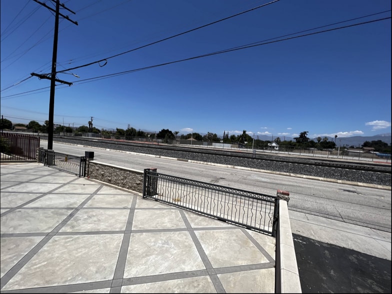 More Photos Of 1044 W 1st St, Pomona Light Manufacturing For Sale