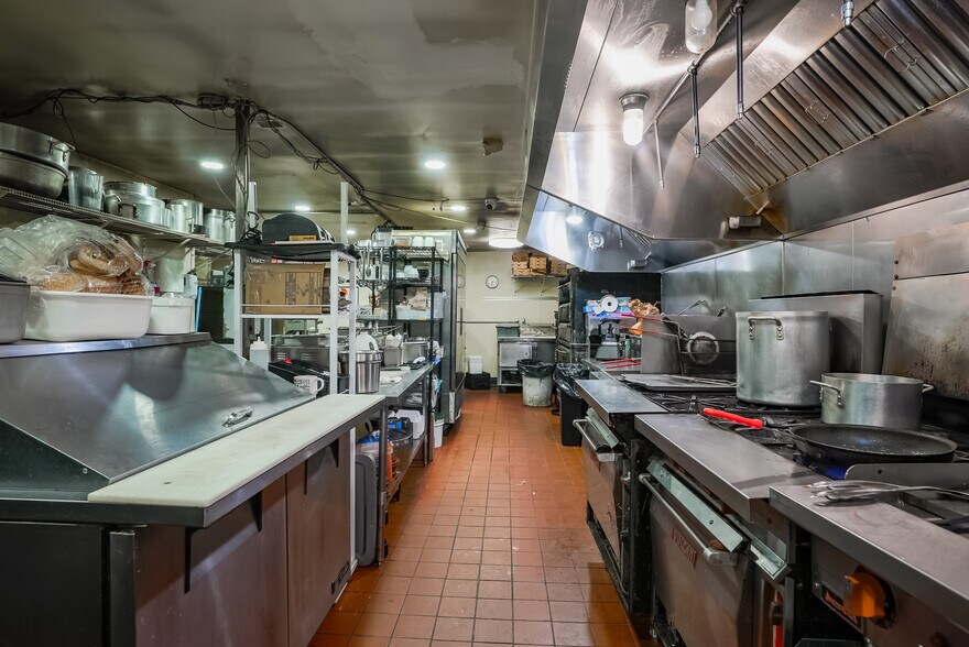 More Photos Of 77-79 Main Rd, Tiverton Restaurant For Sale