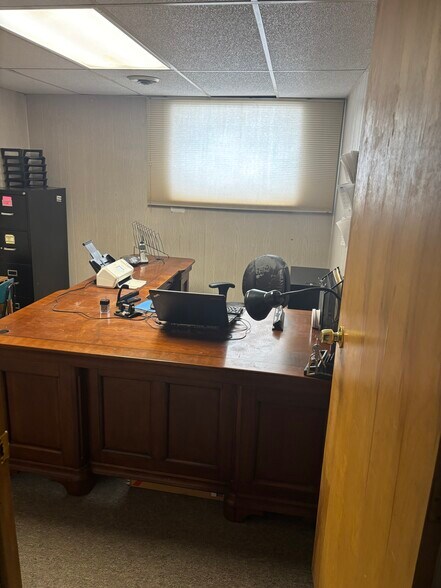 More Photos Of 2520 N Euclid Ave, Bay City Medical For Sale