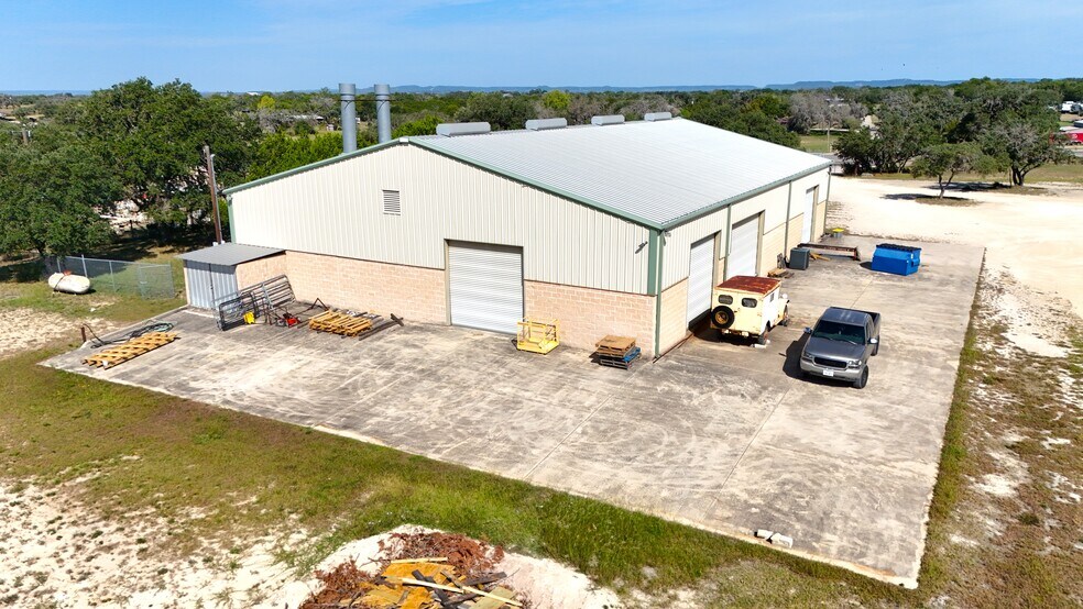 More Photos Of 3848 State Highway 16 S, Bandera Warehouse For Sale