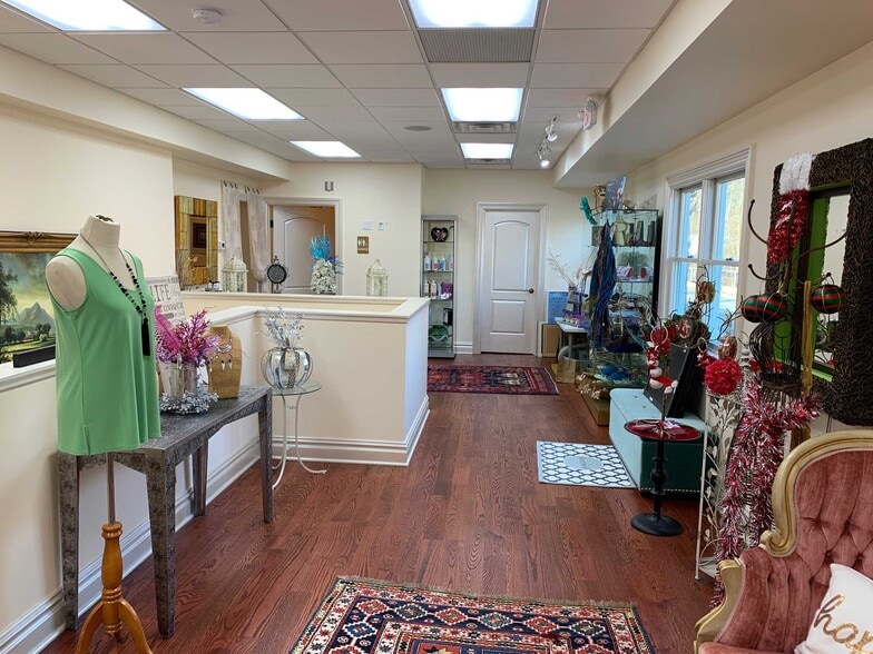 More Photos Of 23 Danbury Rd, Wilton Storefront Retail Office For Sale