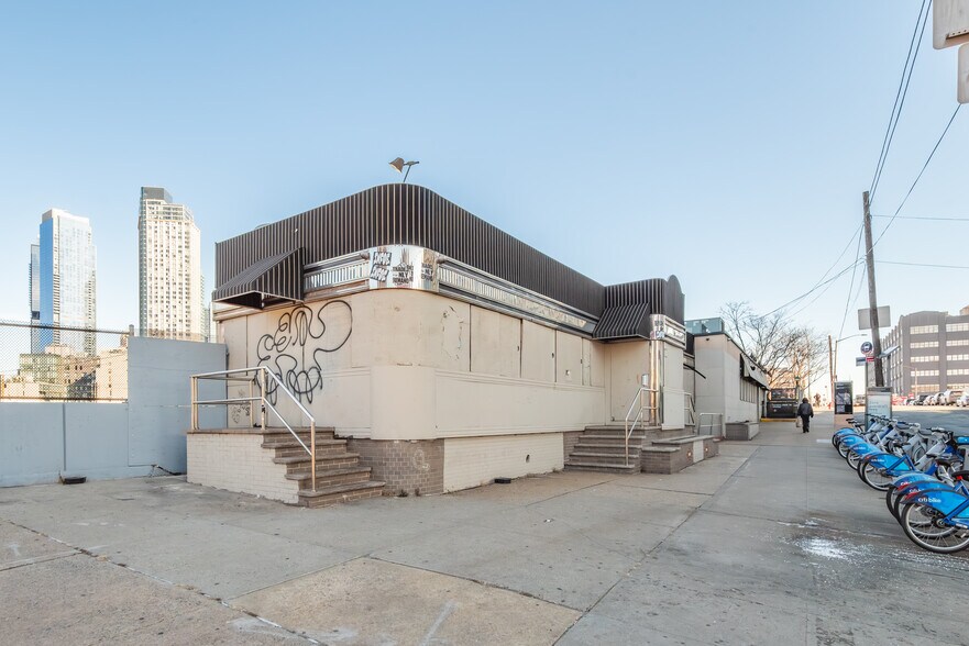 More Photos Of 2101 49th Ave, Long Island City Storefront For Sale