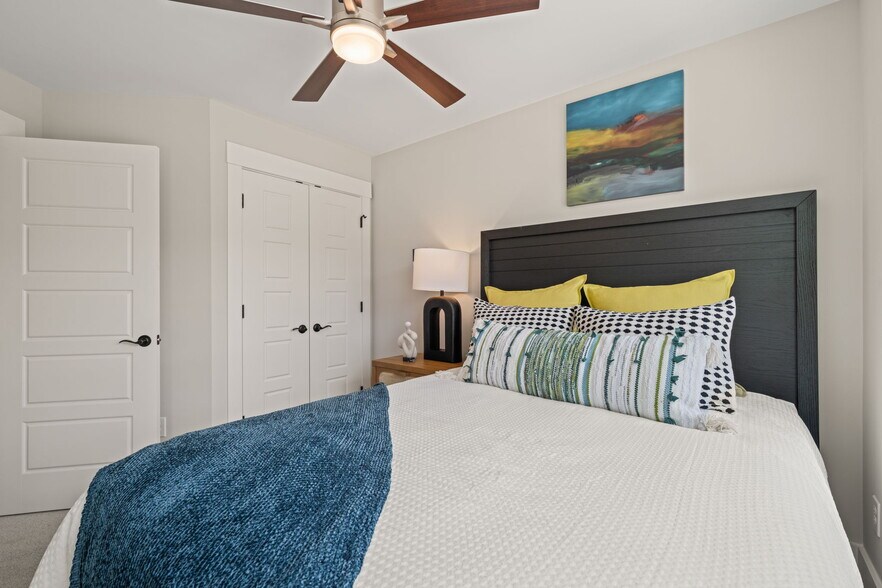 More Photos Of 7203 Plumleaf Rd, Raleigh Apartments For Sale
