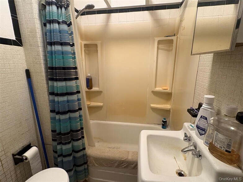 More Photos Of 287 Mrytle Ave, Albany Apartments For Sale