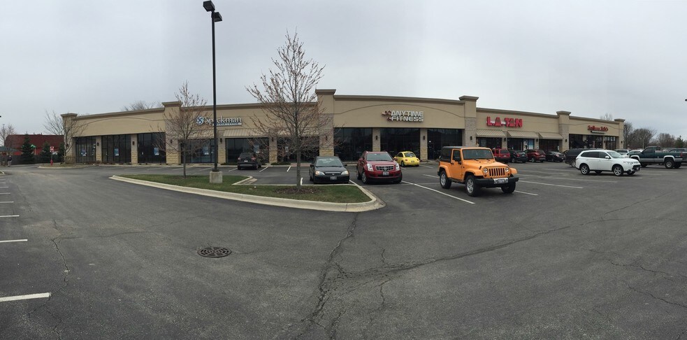 More Photos Of 58-98 E Schoolhouse Rd, Yorkville General Retail For Sale
