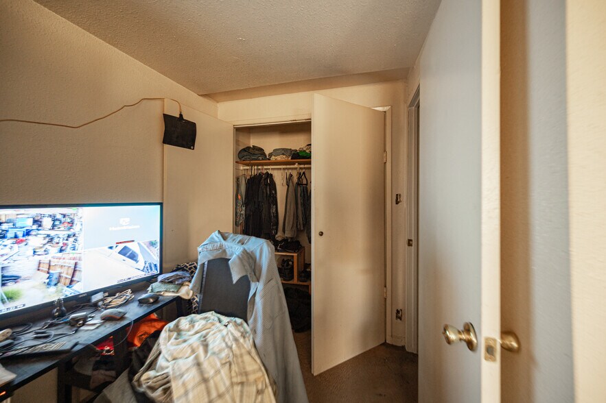 More Photos Of 5900 Cassedy Ln, Las Vegas Apartments For Sale