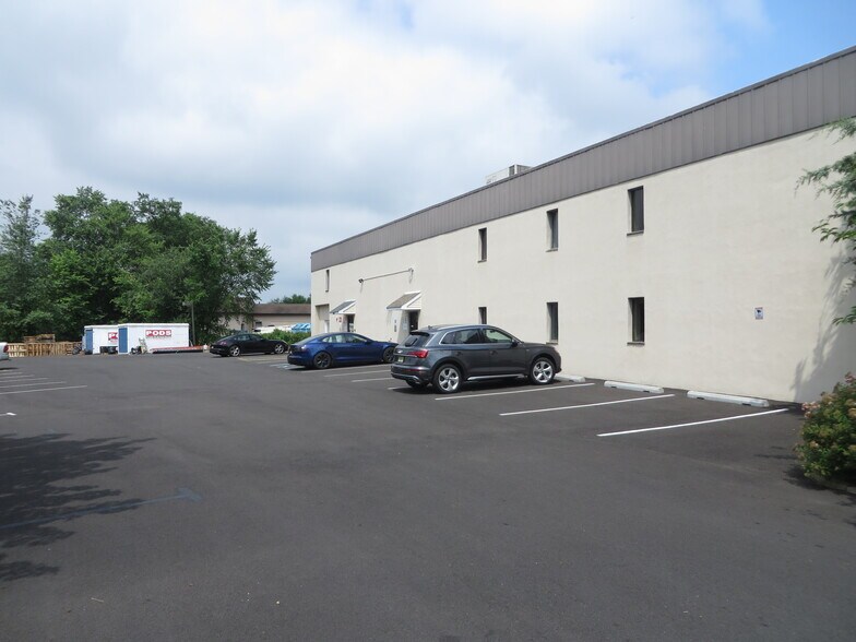 More Photos Of 120 Old Camplain Rd, Hillsborough Office For Lease