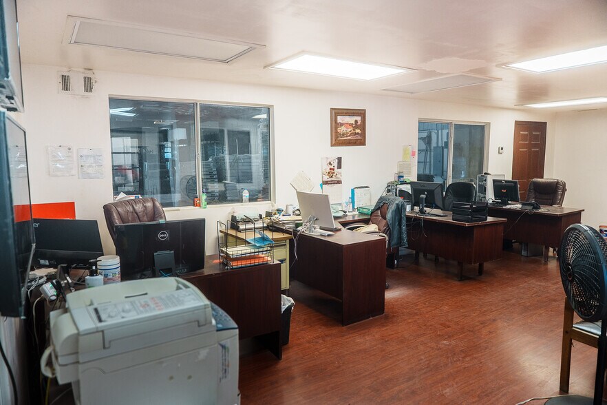 More Photos Of 2700 S Security Ave, Colton Warehouse For Sale