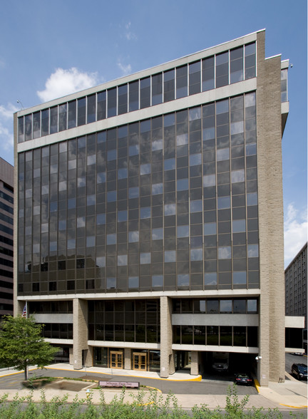 1401 S Clark St, Arlington, VA 22202 - Office For Lease | Cityfeet.com