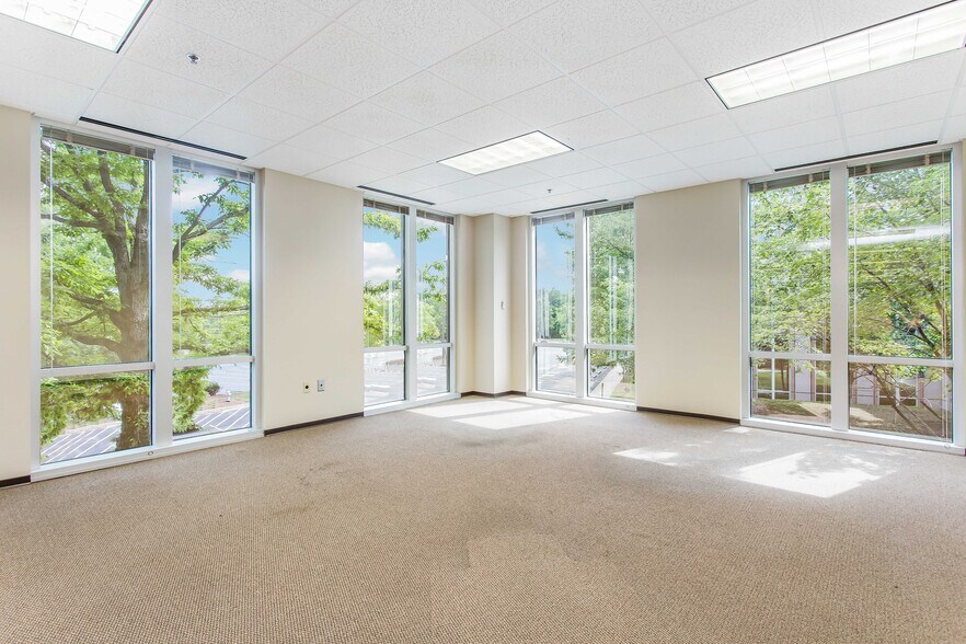 More Photos Of 3097 Satellite Blvd, Duluth Office For Lease