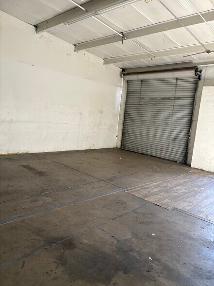 More Photos Of 9212-9240 Lazy Ln, Tampa Warehouse For Lease
