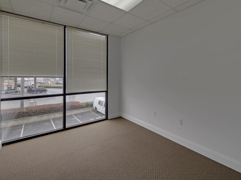 More Photos Of 134 Hurricane Shoals Rd, Lawrenceville Storefront Retail Office For Sale