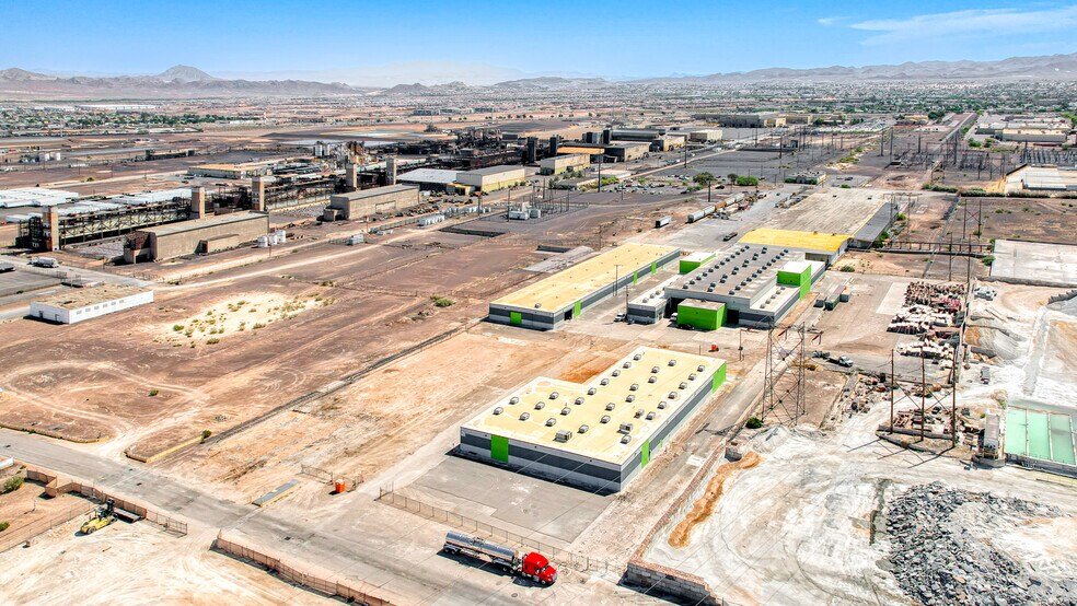 More Photos Of 190 S 4th St, Henderson Manufacturing For Lease