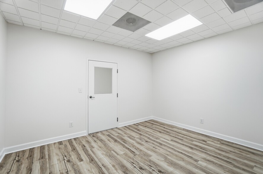 More Photos Of 1550 Magnolia Dr, Cincinnati Warehouse For Lease