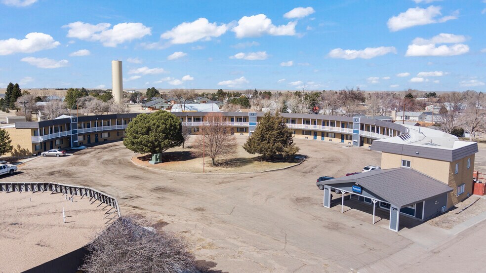 More Photos Of 700 Colorado Ave, Stratton Hotel For Sale