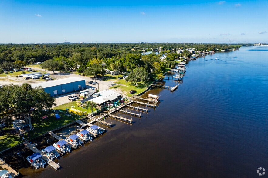 More Photos Of 9810 Vaughn St, Gibsonton Marina For Sale