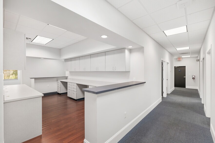 More Photos Of 1014 NW 57th St, Gainesville Medical For Lease