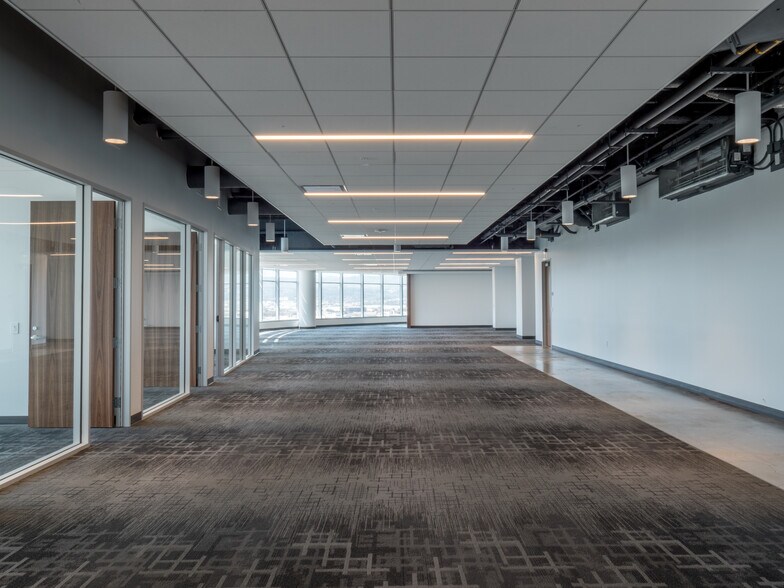 More Photos Of 959 Skyway Rd, San Carlos Unknown For Lease