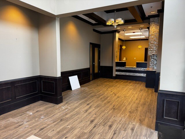 More Photos Of 500 W I-240 Service Rd, Oklahoma City General Retail For Lease