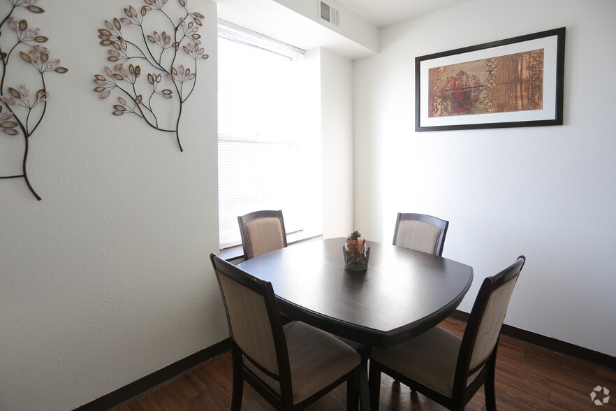 More Photos Of 5457 Delmar Blvd, Saint Louis Apartments For Lease