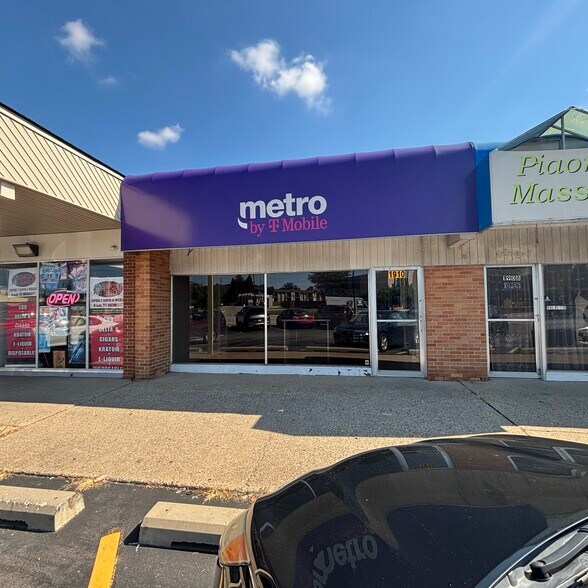 More Photos Of 1908-1910 W Stadium Blvd, Ann Arbor Freestanding For Lease