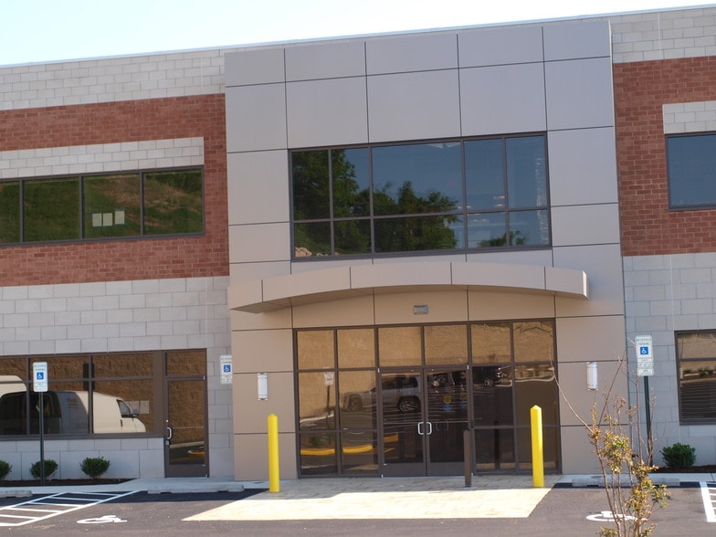 More Photos Of 95 Dunn Dr, Stafford Medical For Lease