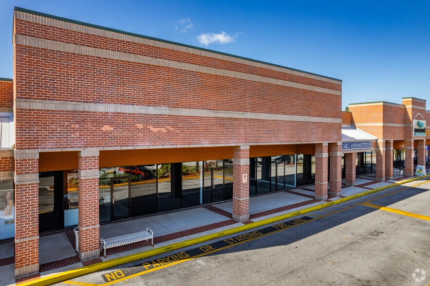 More Photos Of 3030 E Semoran Blvd, Apopka Supermarket For Lease