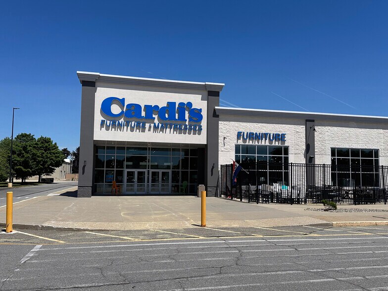 More Photos Of 270 Lafayette Rd, Seabrook Unknown For Lease