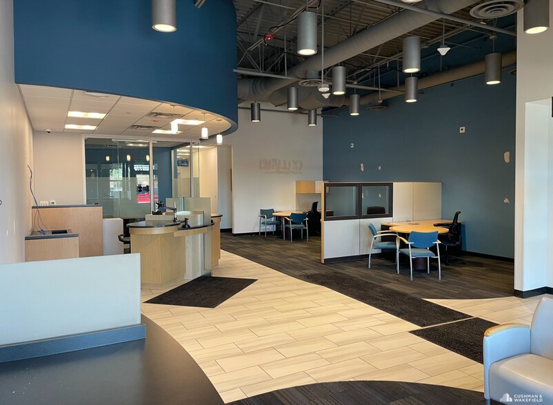 More Photos Of 450 E Bromley Ln, Brighton Storefront For Lease