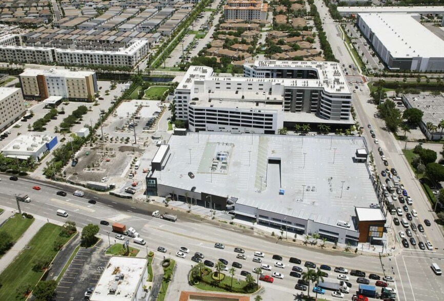 More Photos Of 7903 NW 36th St, Doral General Retail For Lease