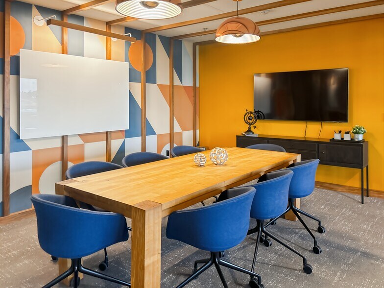 More Photos Of 3900 W Alameda Ave, Burbank Coworking Space