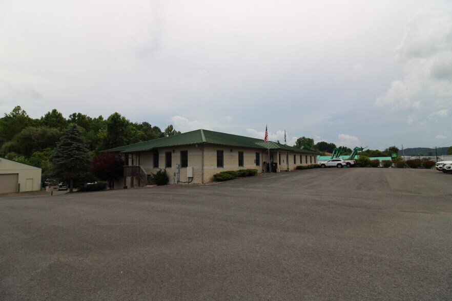 More Photos Of 2031 Pleasant Valley Rd, Fairmont Medical For Sale