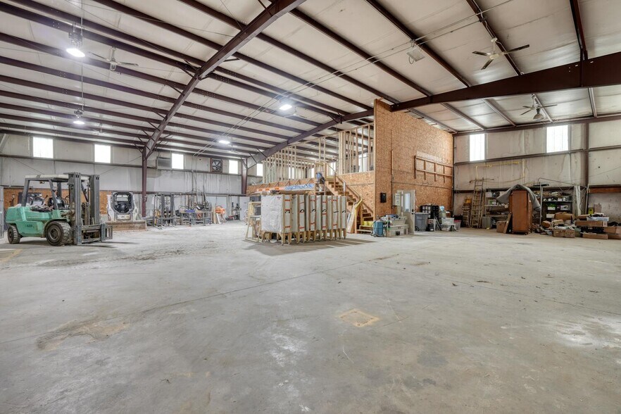 More Photos Of 86 Old Blue Ridge Hwy, Blairsville Warehouse For Sale