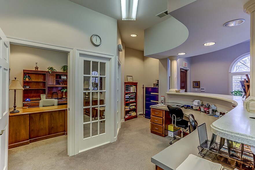 More Photos Of 3100-3106 Professional Plz, Germantown Medical For Sale