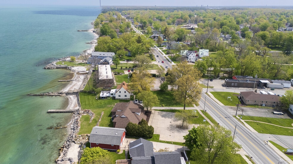 More Photos Of 4259 E Lake Rd, Lorain Office Residential For Sale